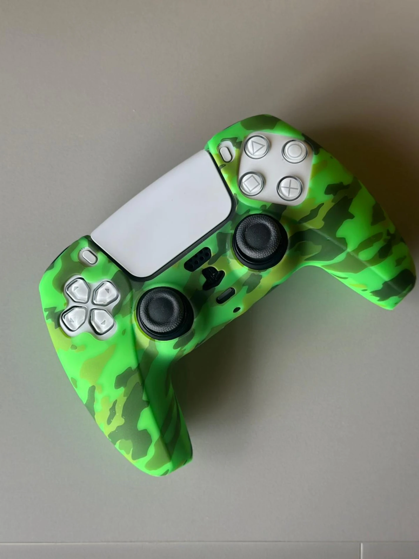 PS5 DualSense Kol Silikon Kılıf – Darbe Koruması ve Şık Tasarım - CLK9091
