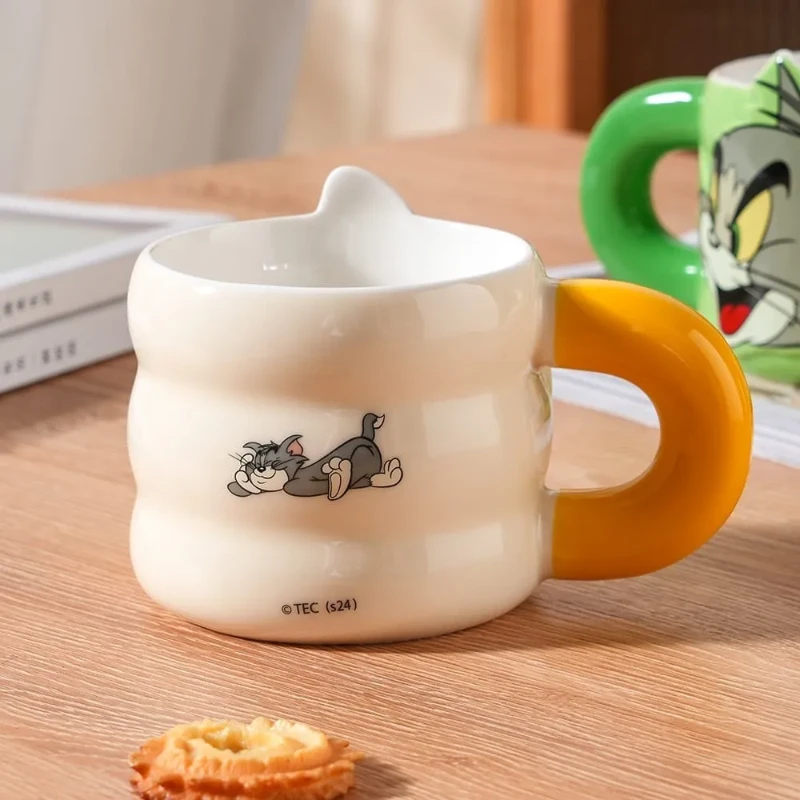 Tom ve Jerry Seramik Kupa Bardak –  Jerry  Desenli (Sarı Kulplu) CL-778